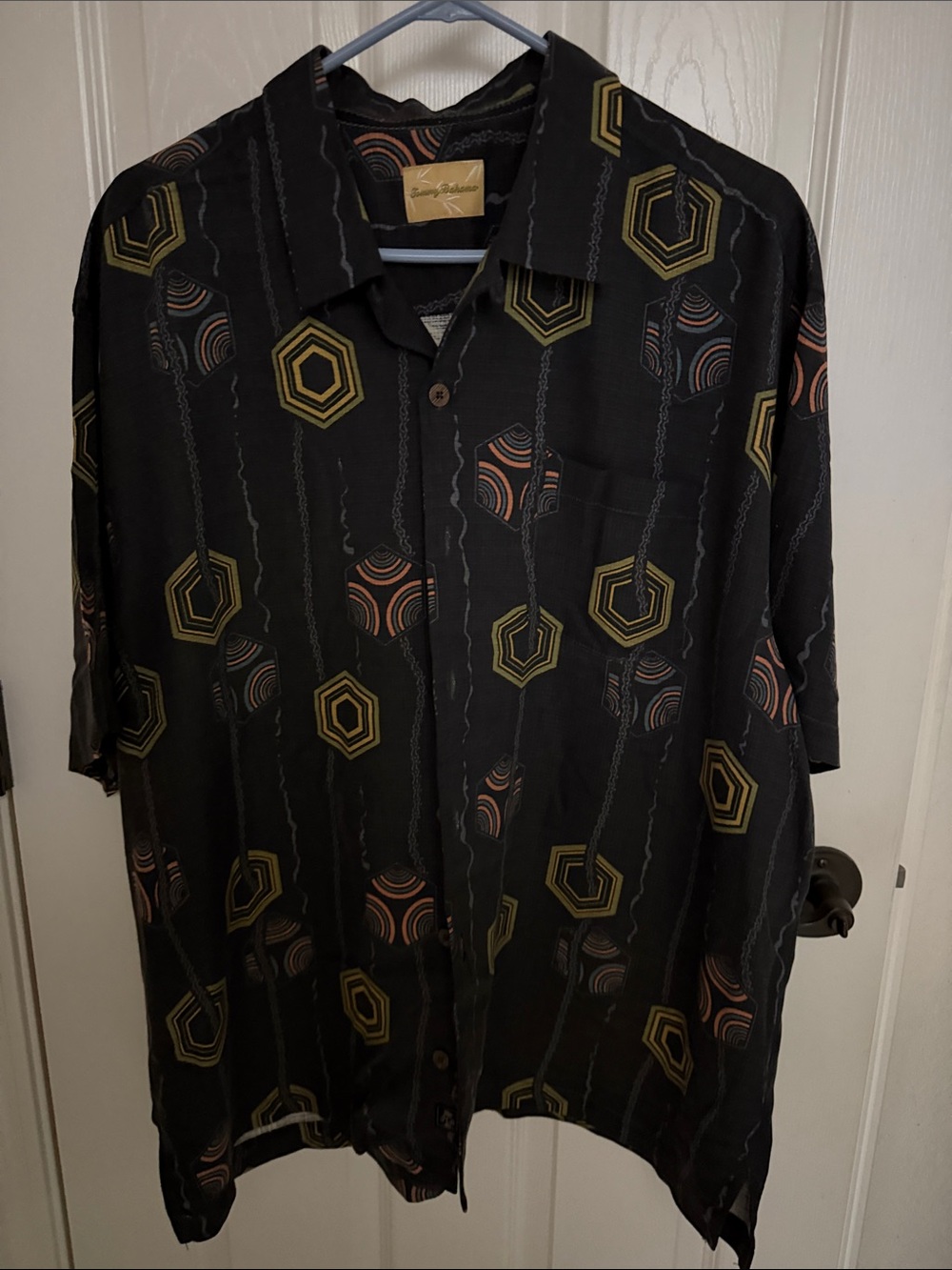 Tony Bahama men’s shirt